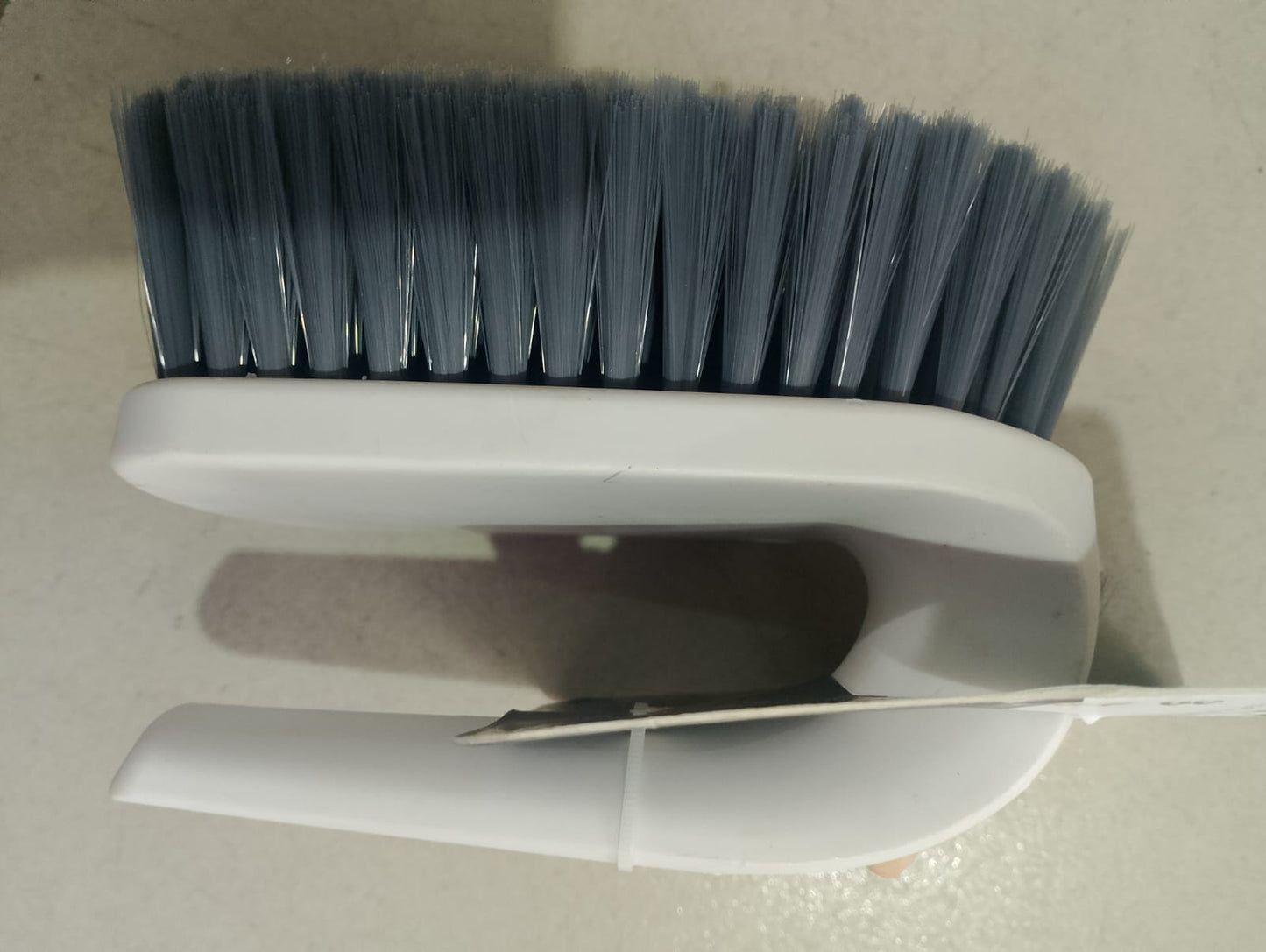 Clean Brush